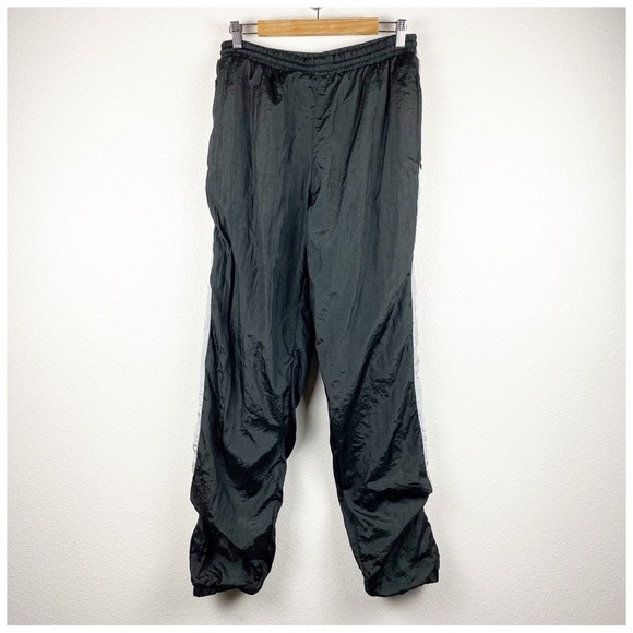 Givenchy Vintage Active Black Windbreaker Pants Size Medium - Picture 1 of 8